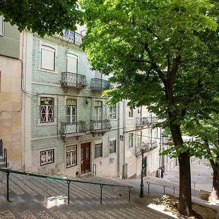 Baum Liverpooler Terrasse By Interhome