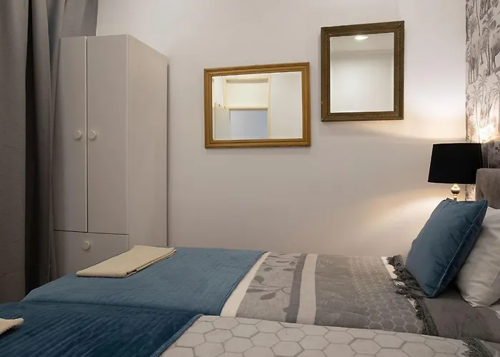 Apartment Baum Liverpooler Terrasse By Interhome Lisbon